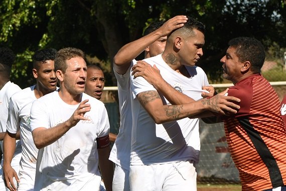  Várzea registra 4 vitórias e 2 empates