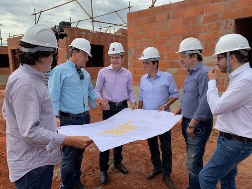  Prefeito visita canteiro de obras do Vida Nova Barretos 5 e anuncia mais 264 casas