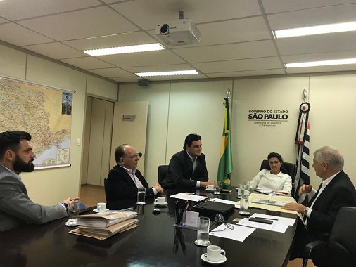  Deputado Geninho Zuliani e prefeito de Olímpia formalizam pedido de aeroporto para município