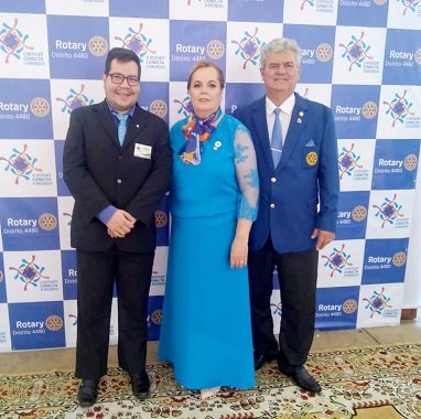  Jornalista é empossado governador assistente do Rotary