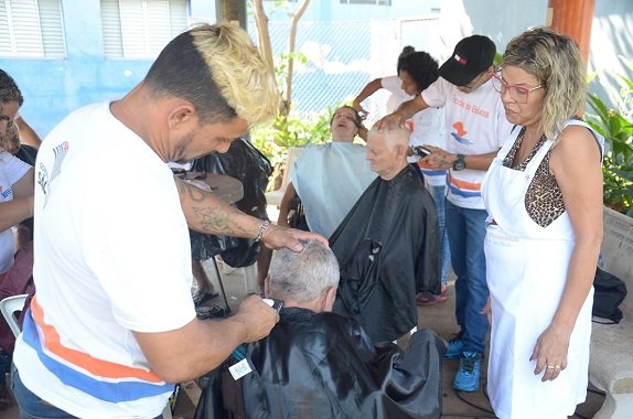  Fundo Social realiza ação solidária na Casa Transitória André Luiz