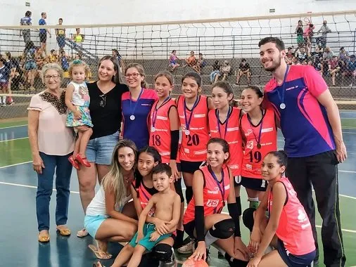  Barretos é campeã na Copa Colina de Vôlei Feminino