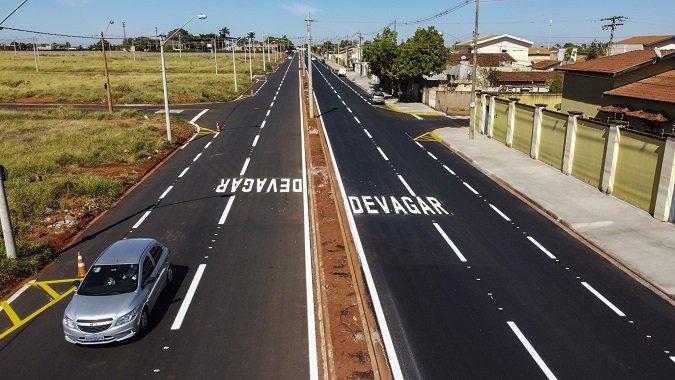  Solicitada por Dutra, Avenida Roberto Rios tem via duplicada e agora recebe pintura de solo