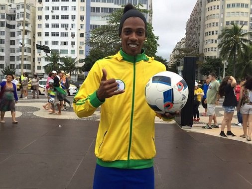  Sósia de Ronaldinho Gaúcho confirma participação em jogo beneficente neste domingo