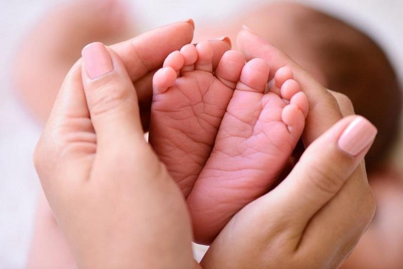  Triagem neonatal é essencial para detectar doenças genéticas nos primeiros dias de vida dos bebês