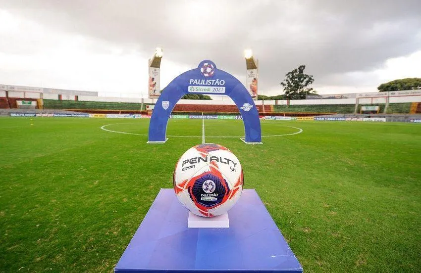  Federação de futebol confirma suspensão do Paulistão até 30 de março