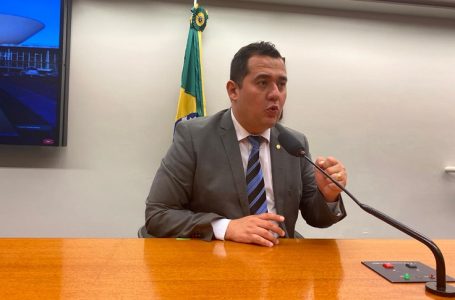 Deputado pede que Câmara derrube veto sobre publicação de editais em jornais impressos