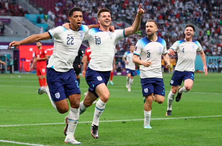  Inglaterra atropela Irã e vence o segundo jogo da Copa do Mundo