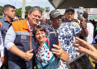  Tarcísio de Freitas vem a Barretos e entrega obras de 11 municípios