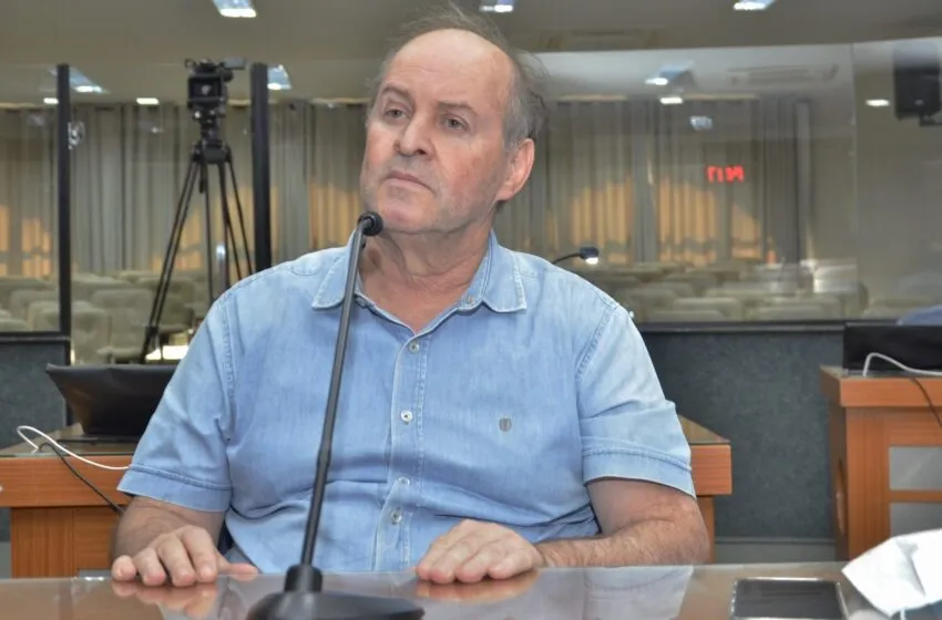  Ex-prefeito é condenado, terá que ressarcir a prefeitura e perde cargo público