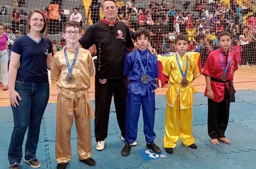  Atletas conquistam 14 medalhas em Campeonato Regional de Kung-Fu
