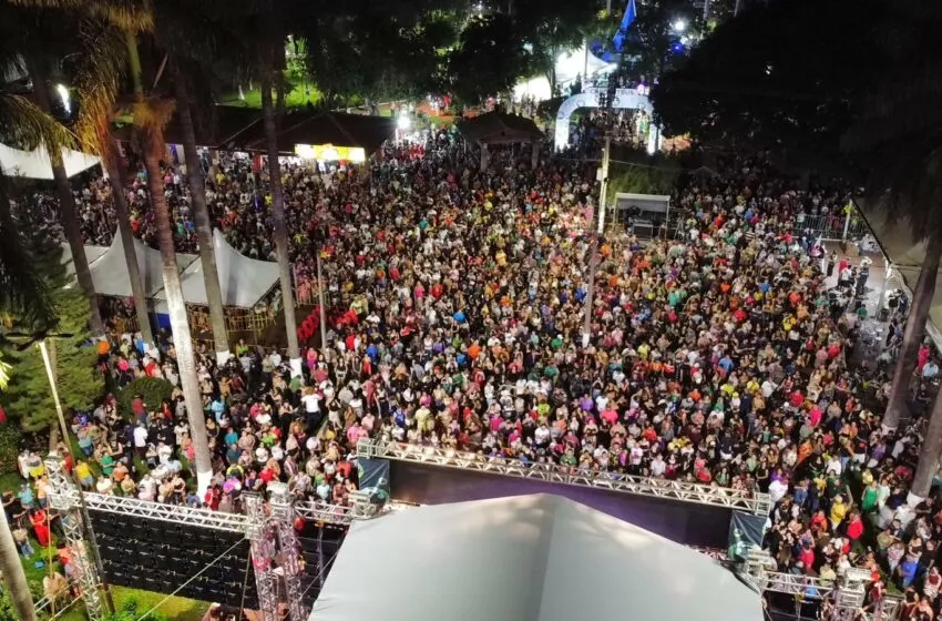  Colina encerra Circuito Comemorativo Credicitrus com show de João Bosco & Vinícius