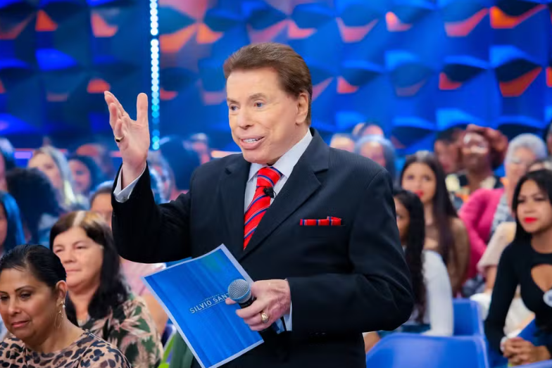  Silvio Santos, ícone da TV brasileira, morre aos 93 anos