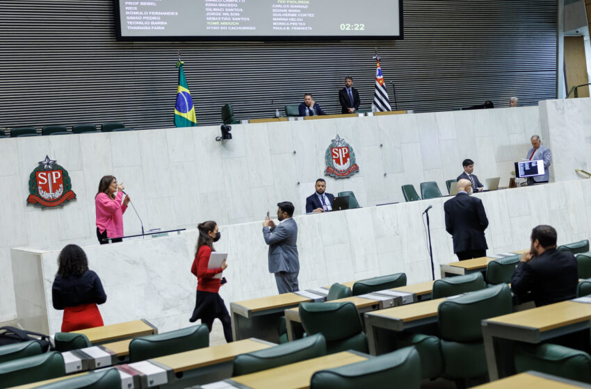  ALESP aprova prazo indeterminado para laudos médicos de deficiência permanente e amplia direitos para pessoas com TEA