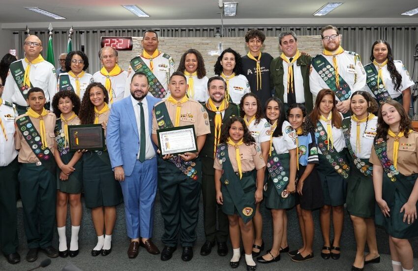  Câmara de Barretos homenageia jovens com diplomas “Desbravador do Ano” e “Aventureiro do Ano” 2025