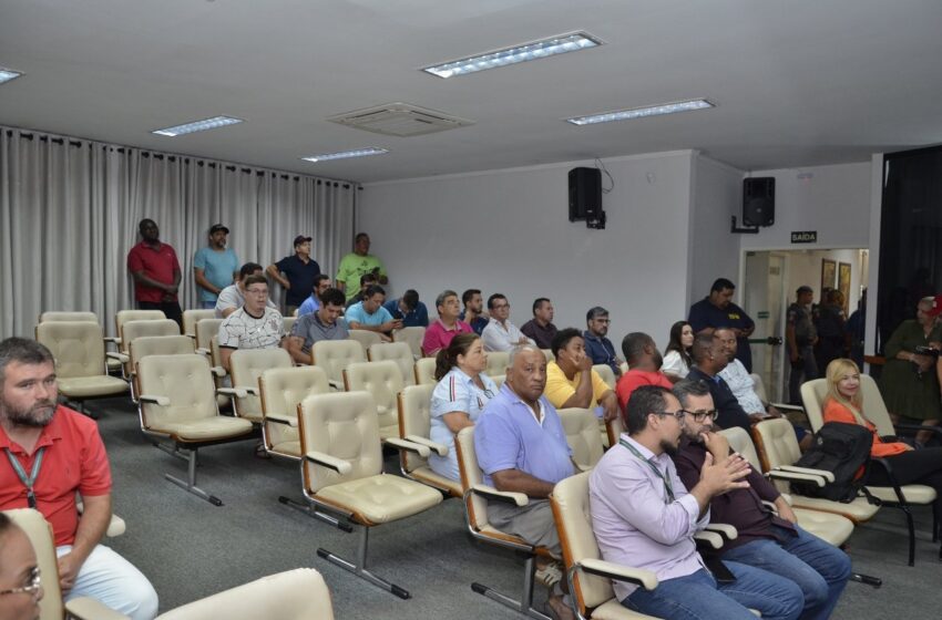 Câmara de Barretos tem protesto de motoristas de aplicativo, mas decreto não prevê taxa