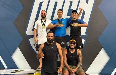  Atletas de Barretos conquistam oito medalhas na Copa Frutal de Jiu-Jitsu