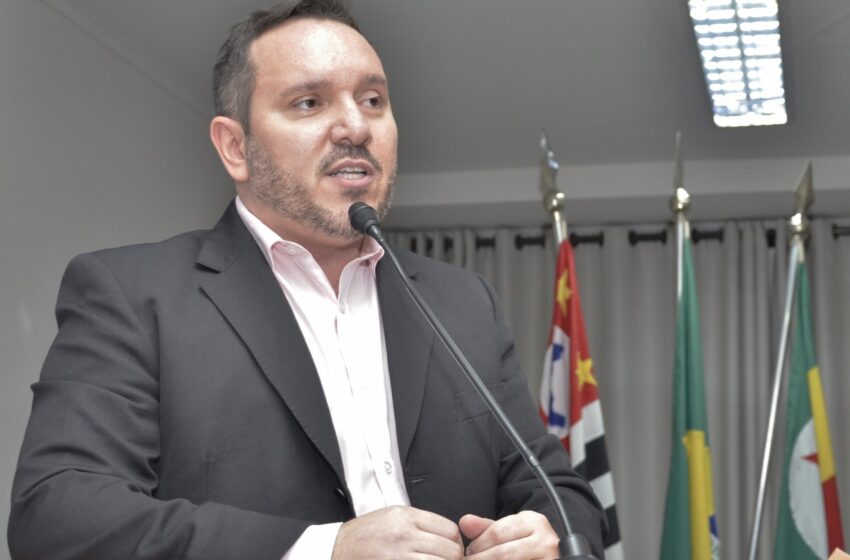 Malaman questiona aumento de mais de 120% na folha salarial do SAAE Barretos