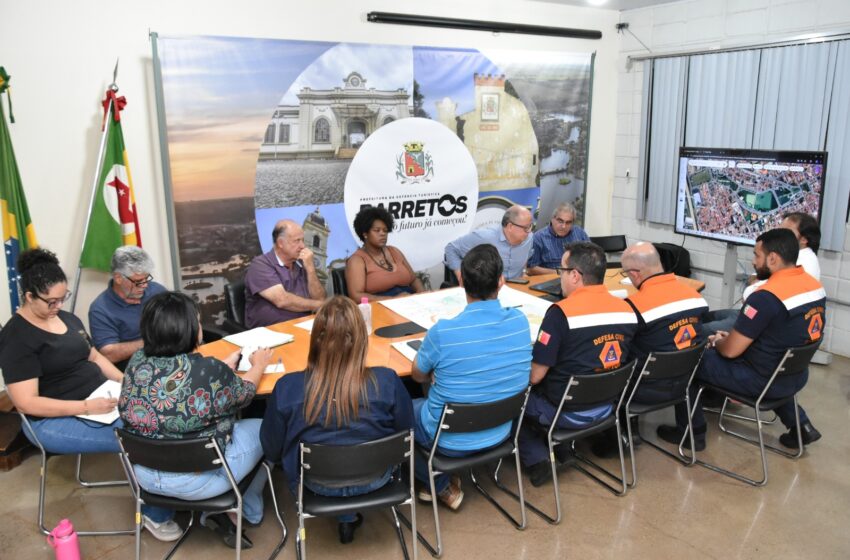 Prefeitura de Barretos realiza reunião para reforçar Plano de Chamada em situações de emergência