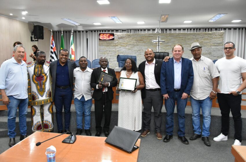  Câmara entrega Prêmio Zumbi dos Palmares 2025 em Sessão Solene