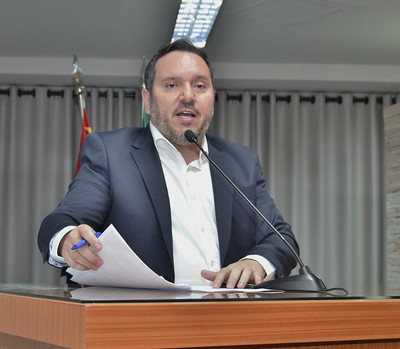  Malaman pede esclarecimentos sobre critérios de apoio a escolas de futebol em Barretos