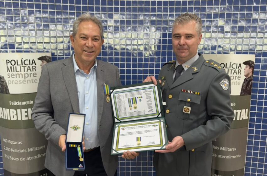  Prefeito Odair Silva recebe “Medalha Centenário do Policiamento Florestal”