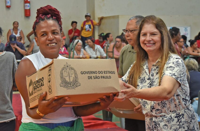  Fundo Social inicia entrega de cestas básicas e kits de Natal a famílias em Barretos
