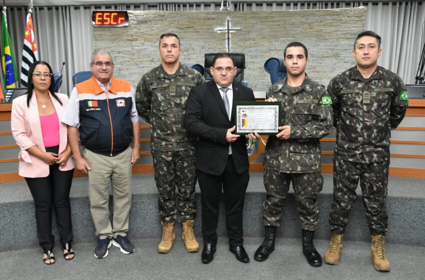  Câmara homenageia jovem do Tiro de Guerra com Diploma de Atirador Destaque do Ano