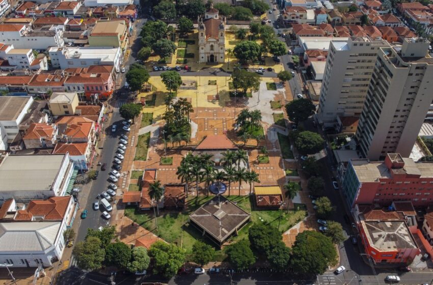  Barretos entra no grupo dos municípios bilionários e reflete concentração de receitas no país