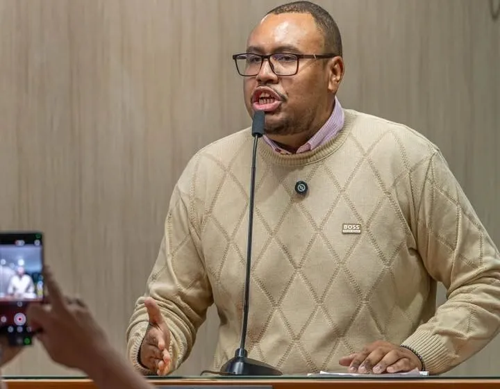  Tiagão Alves relata caso de cadeirante impedido de embarcar em ônibus