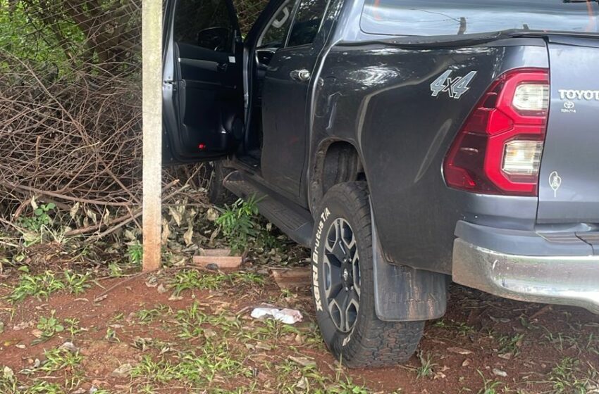  Dupla rende comerciante, rouba loja e abandona caminhonete após colisão em Barretos