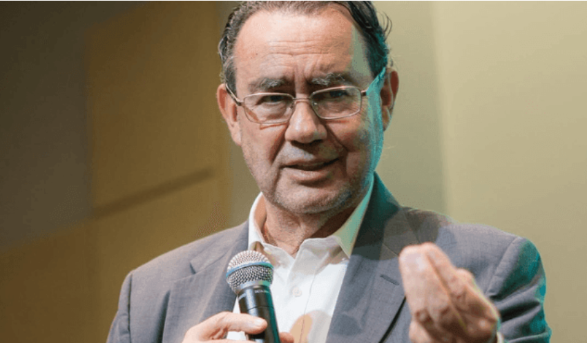  Augusto Cury anuncia pré-candidatura à Presidência e busca partido para disputar eleição