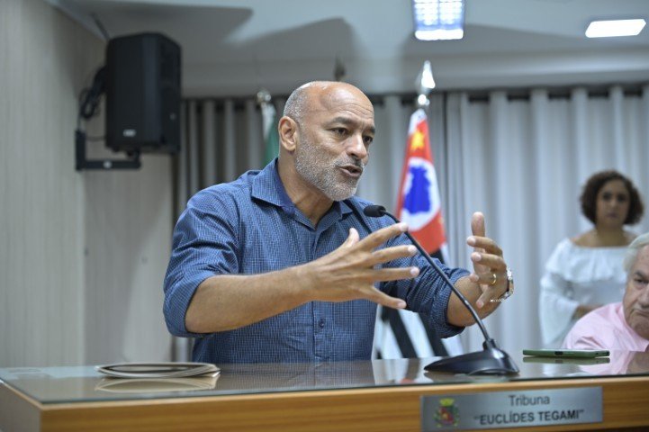  Marcos Mariano propõe mudanças na Zona Azul para ampliar acesso de idosos e pessoas com deficiência