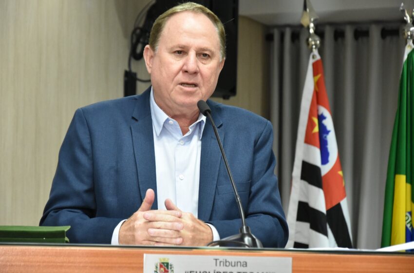  Paulo Correa solicita explicações da Prefeitura sobre aplicação do piso do magistério