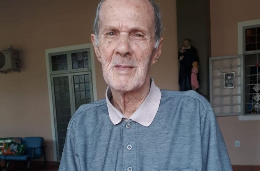  Morre em Barretos o ex-jogador e técnico de futebol Adésio de Almeida