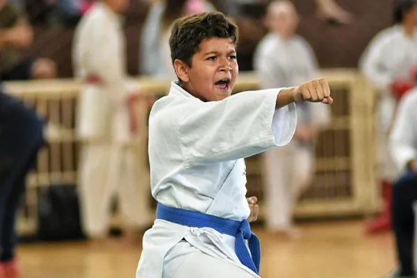  Karatê de Barretos conquista 14 medalhas em competição realizada em Bebedouro