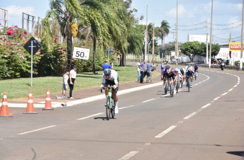  Barretos recebe chegada de etapa da Volta Ciclística Internacional de São Paulo