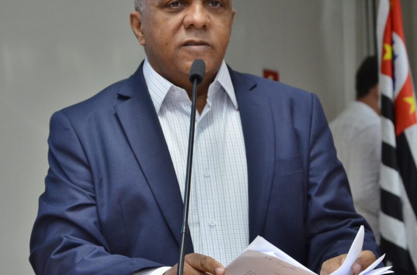  Elson questiona prefeitura sobre repasses financeiros à Santa Casa