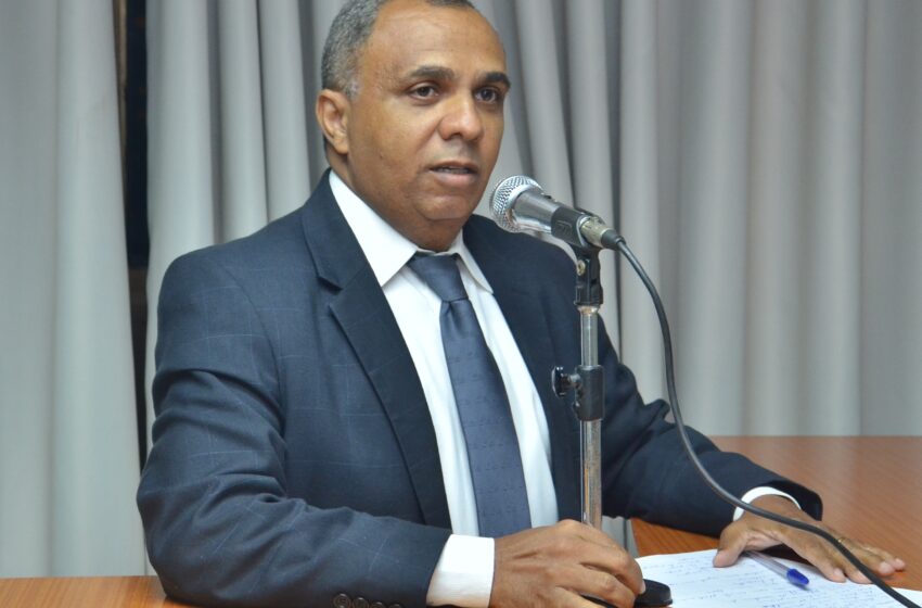  Elson Santos quer informações sobre fila de espera na fisioterapia em Barretos