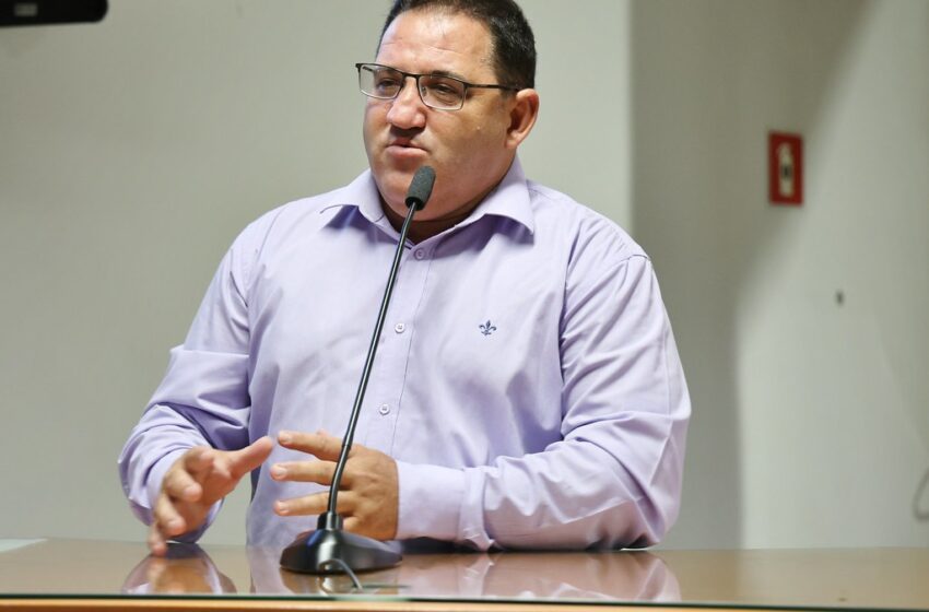  Juninho Bandeira solicita informações sobre atendimento odontológico na rede municipal