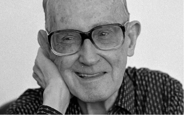  Carlos Drummond mostra por que o futebol vai muito além das quatro linhas
