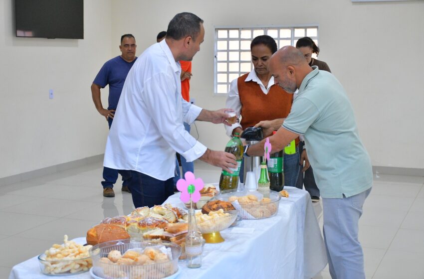  Vereador entrega votos de louvor a equipes do Instituto O Amor e projeto “O Melhor da Vida é Sorrir”
