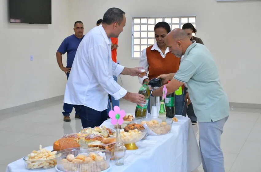  Vereador entrega votos de louvor a equipes do Instituto O Amor e projeto “O Melhor da Vida é Sorrir”