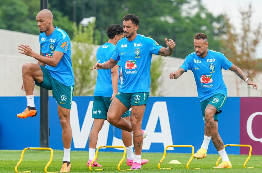  Brasil enfrenta o Japão hoje por vaga nas oitavas da Copa do Mundo